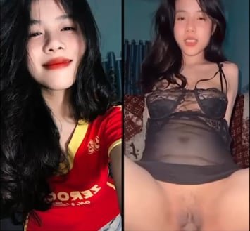 Bạn nhỏ ngây thơ vô tình bộc lộ sức quyến rũ mà không hay biết