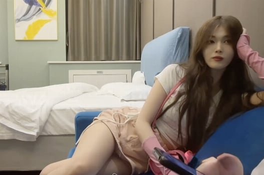 Dịch vụ gọi gái vẫn như một cô bạn tình thực sự