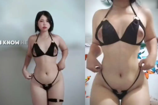 Nàng khoe dáng trong bộ bikini gợi cảm khiến ai cũng mê mẩn