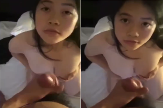 Nữ thư ký mới tuân theo chỉ đạo của sếp dẫn đến khoảnh khắc thân mật
